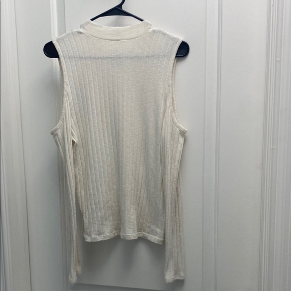 American Eagle Cold Shoulder Cream Ribbed Top Size XL - Picture 9 of 9